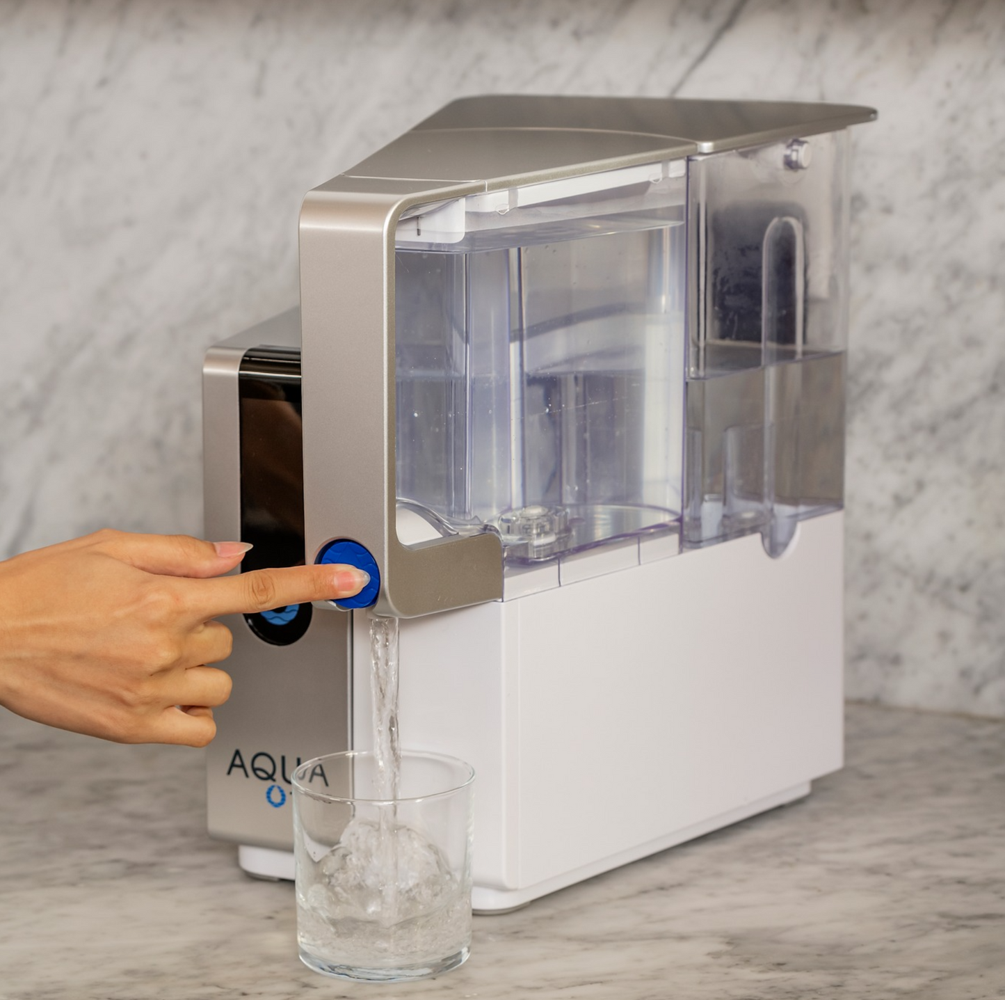 AquaTru Classic - Unit + 1 year Filter Pack + FREE Descaling Kit!